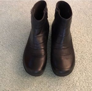 Clark Blank Ankle Boots